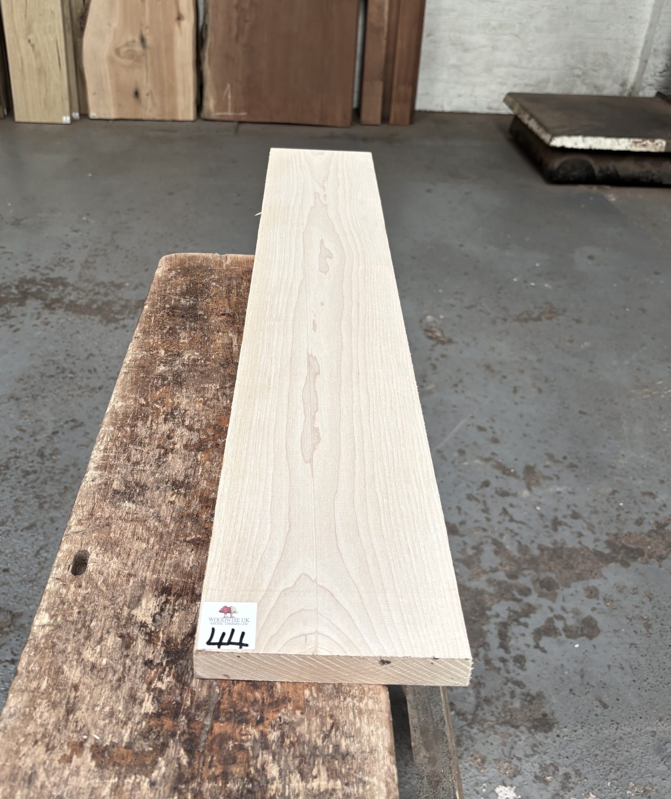 Maple 840x145x23 mm