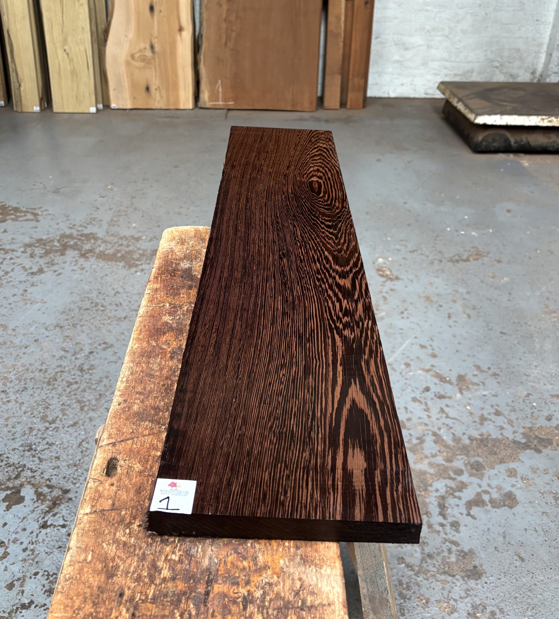 Wenge 925x200x23 mm