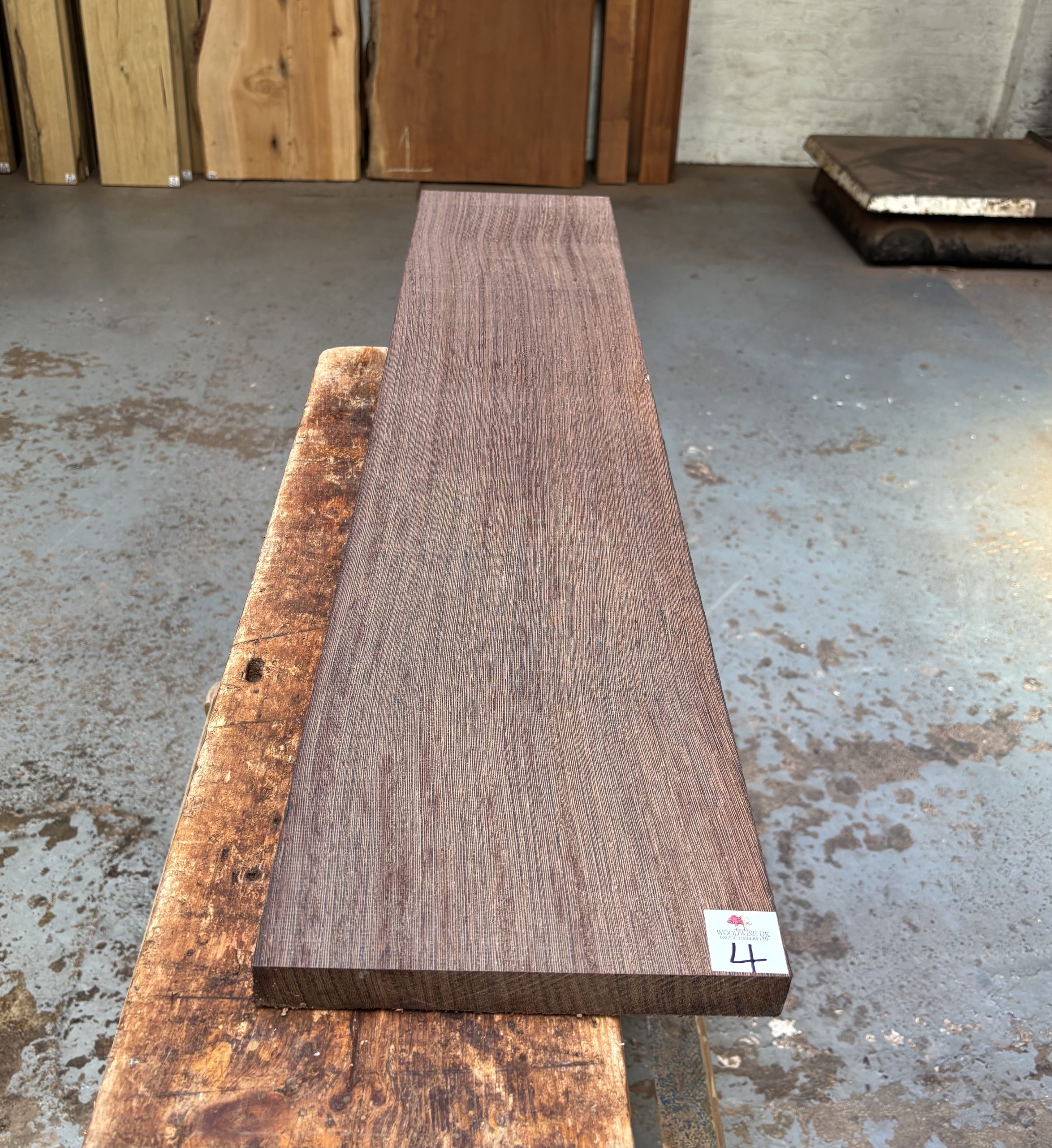 Wenge 1040x215x24 mm