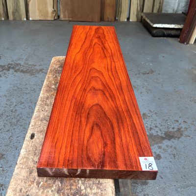 Padauk 910x230x27 mm