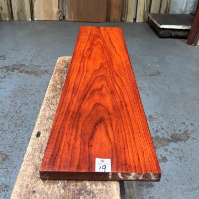 Padauk 910x230x24 mm
