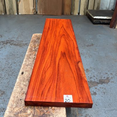 Padauk 910x230x26 mm