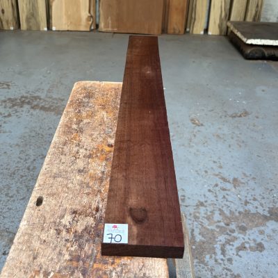 American Walnut 910x100x22 mm