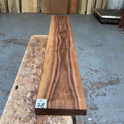 American Walnut 920x145x27 mm