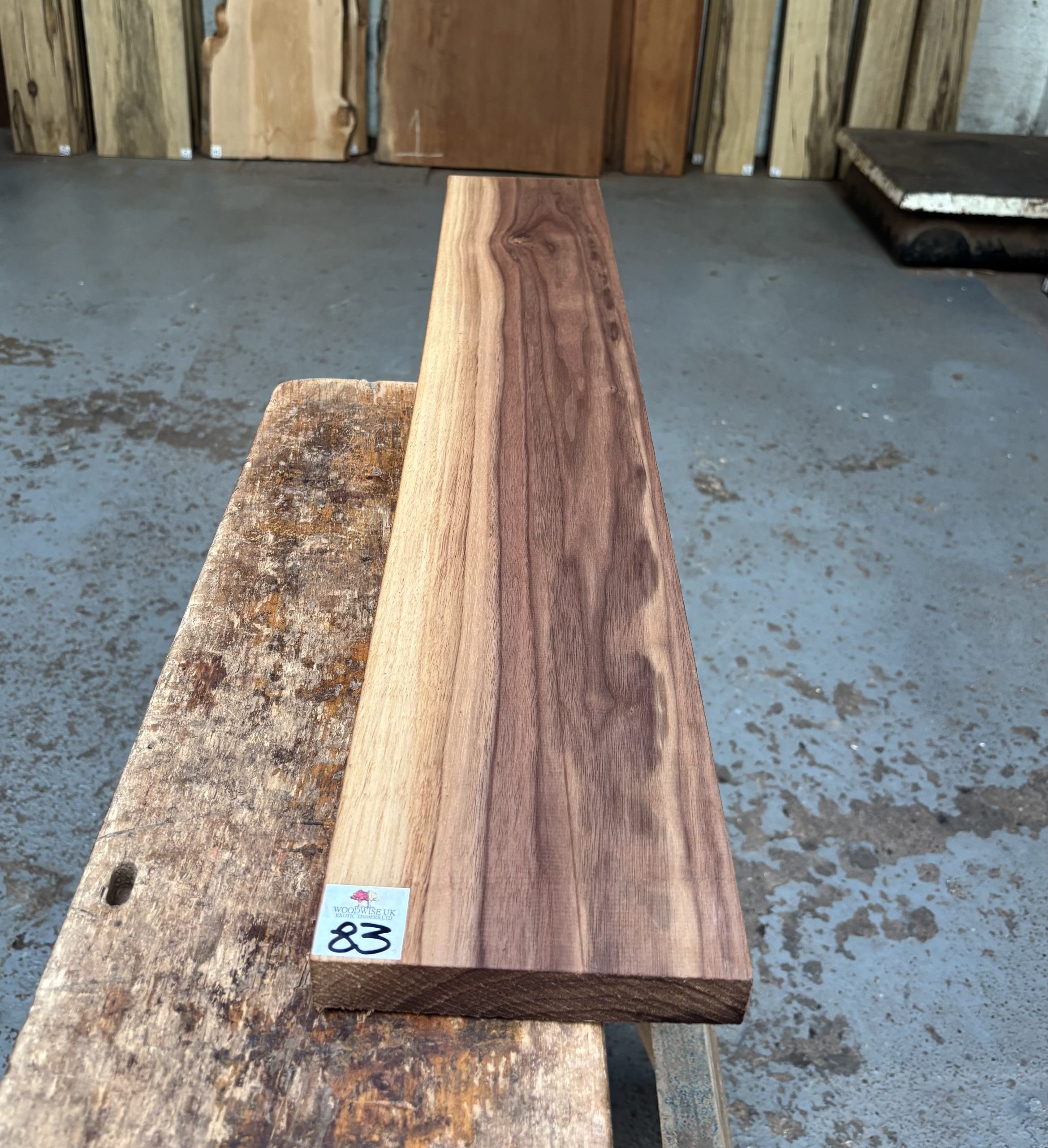 American Walnut 925x150x26 mm