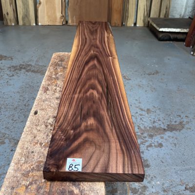 American Walnut 1130x198x25 mm