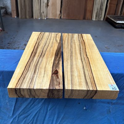 Black Limba / Korina Guitar Body Blank (2 Pieces) 530x390x48 mm