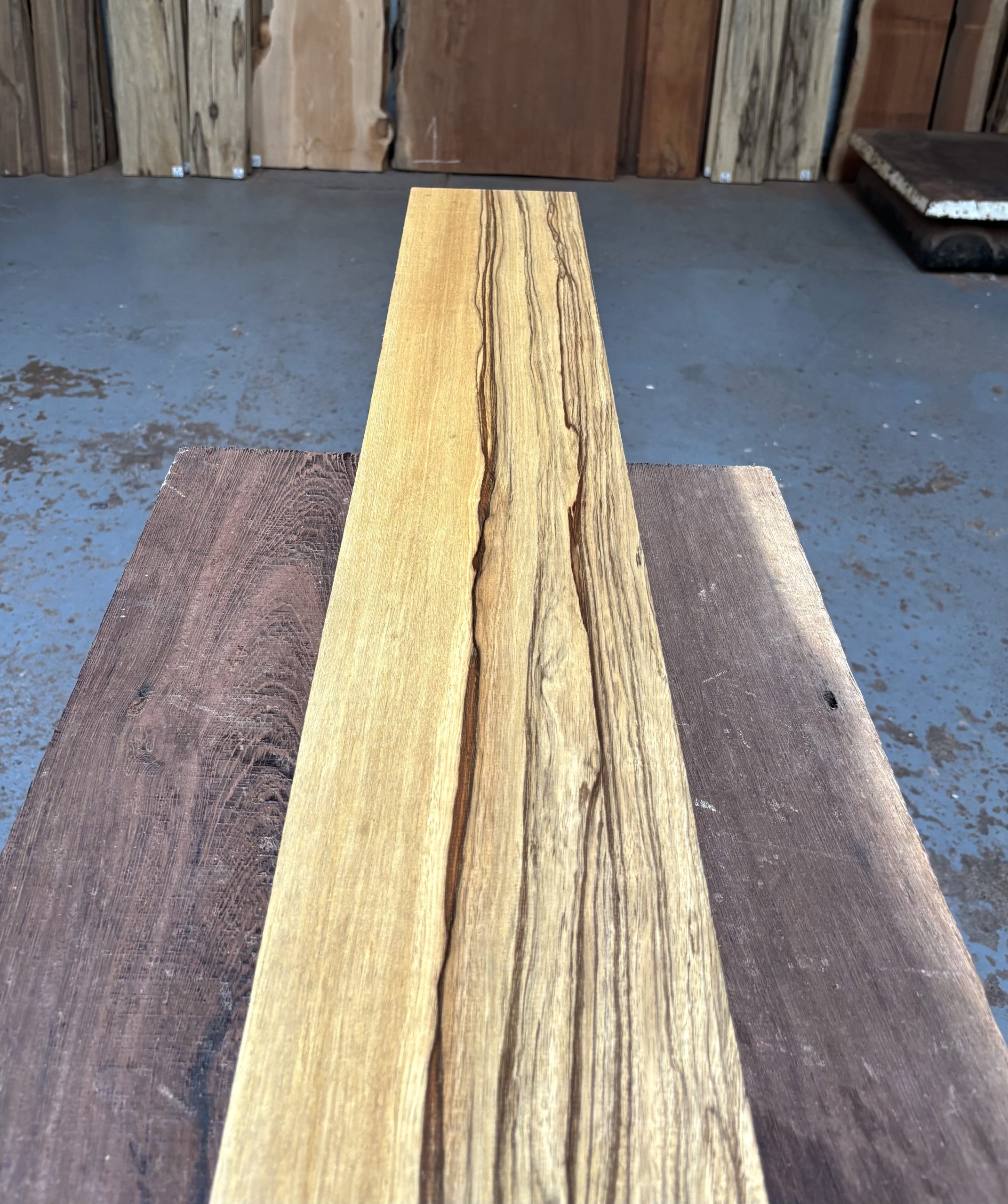 Black Limba / Korina 1070x170x46 mm