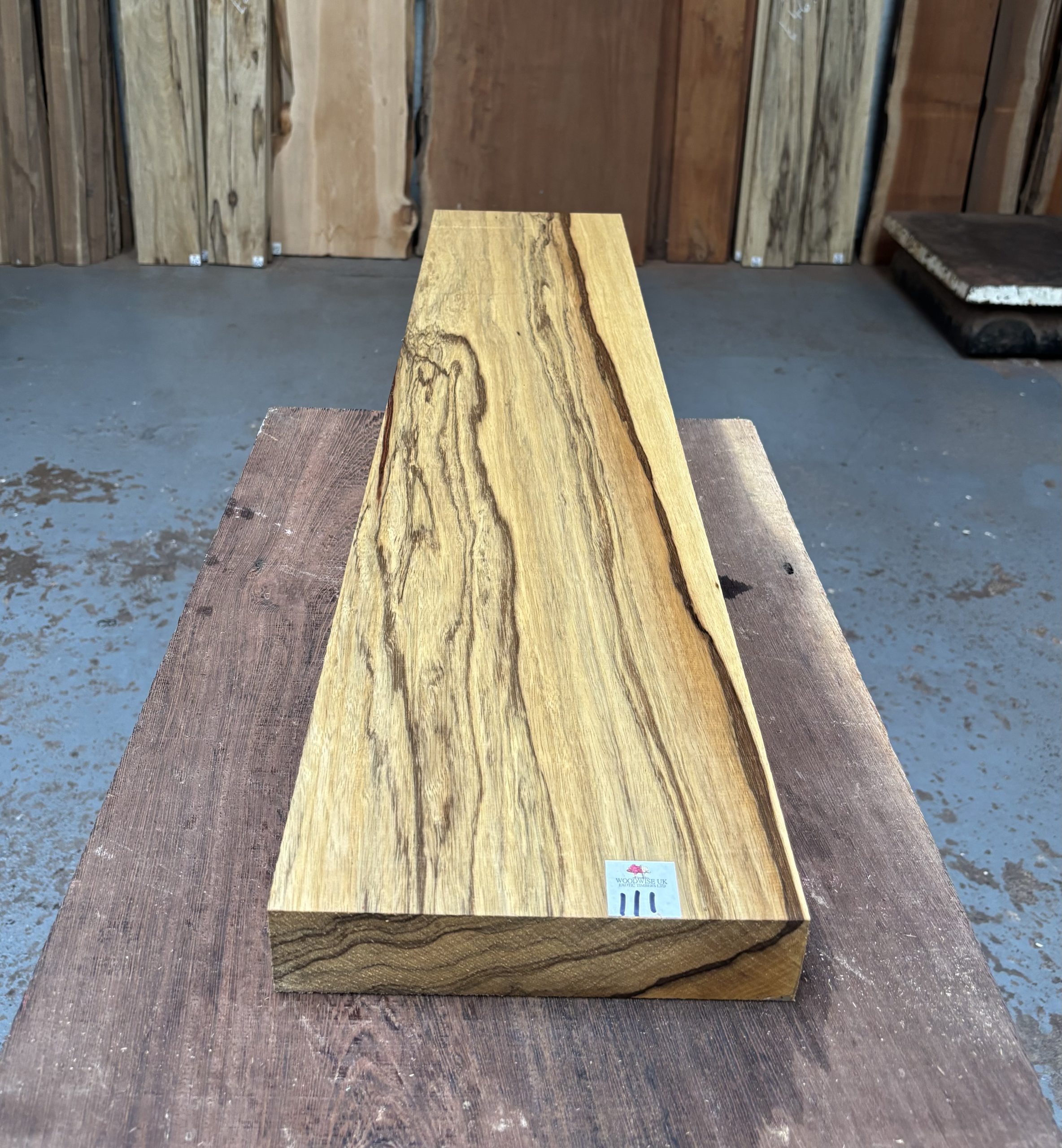 Black Limba / Korina 1070x225x50 mm