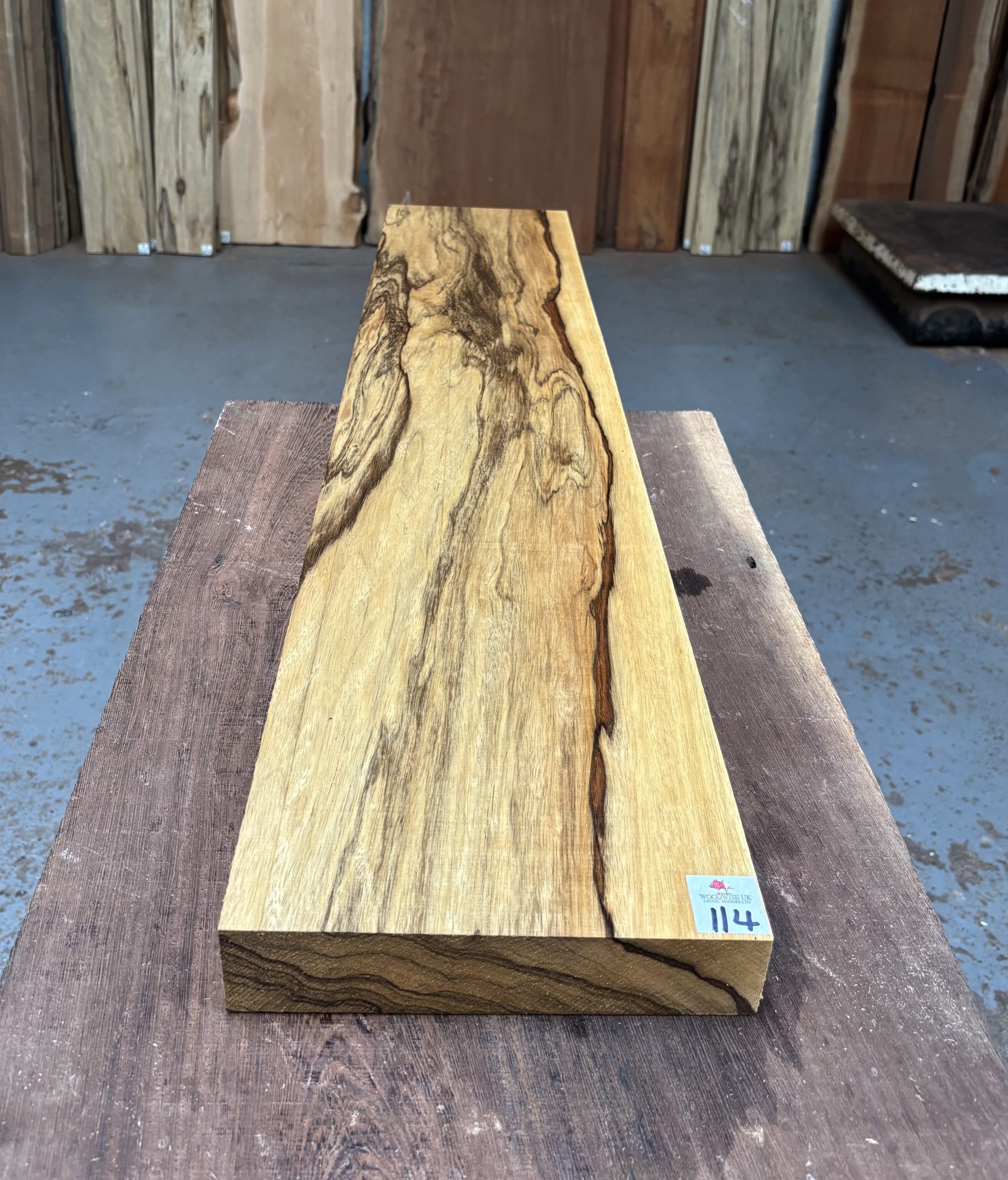 Black Limba / Korina 1065x215x49 mm