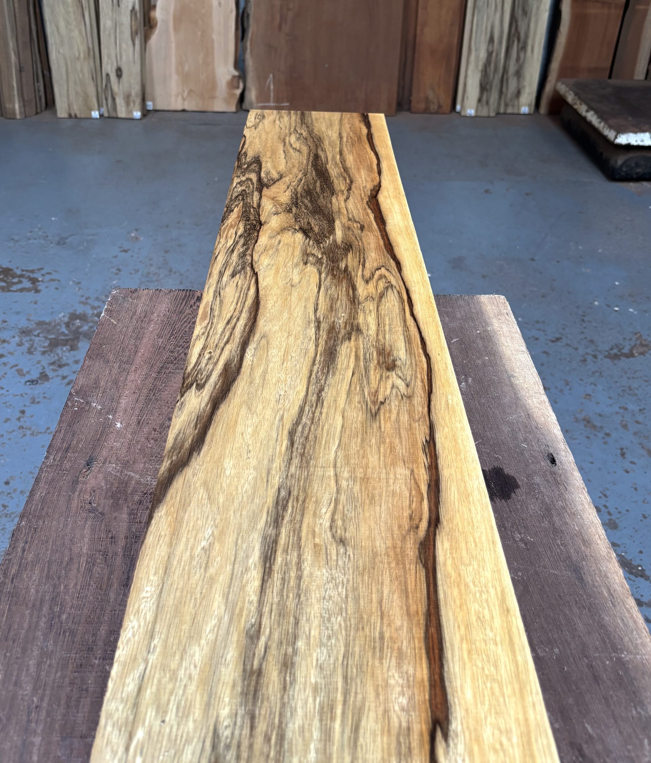Black Limba / Korina 1065x215x49 mm