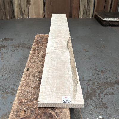 Curly Maple 1210x150x22 mm