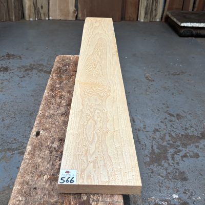 Birdseye Maple 1070x145x23 mm
