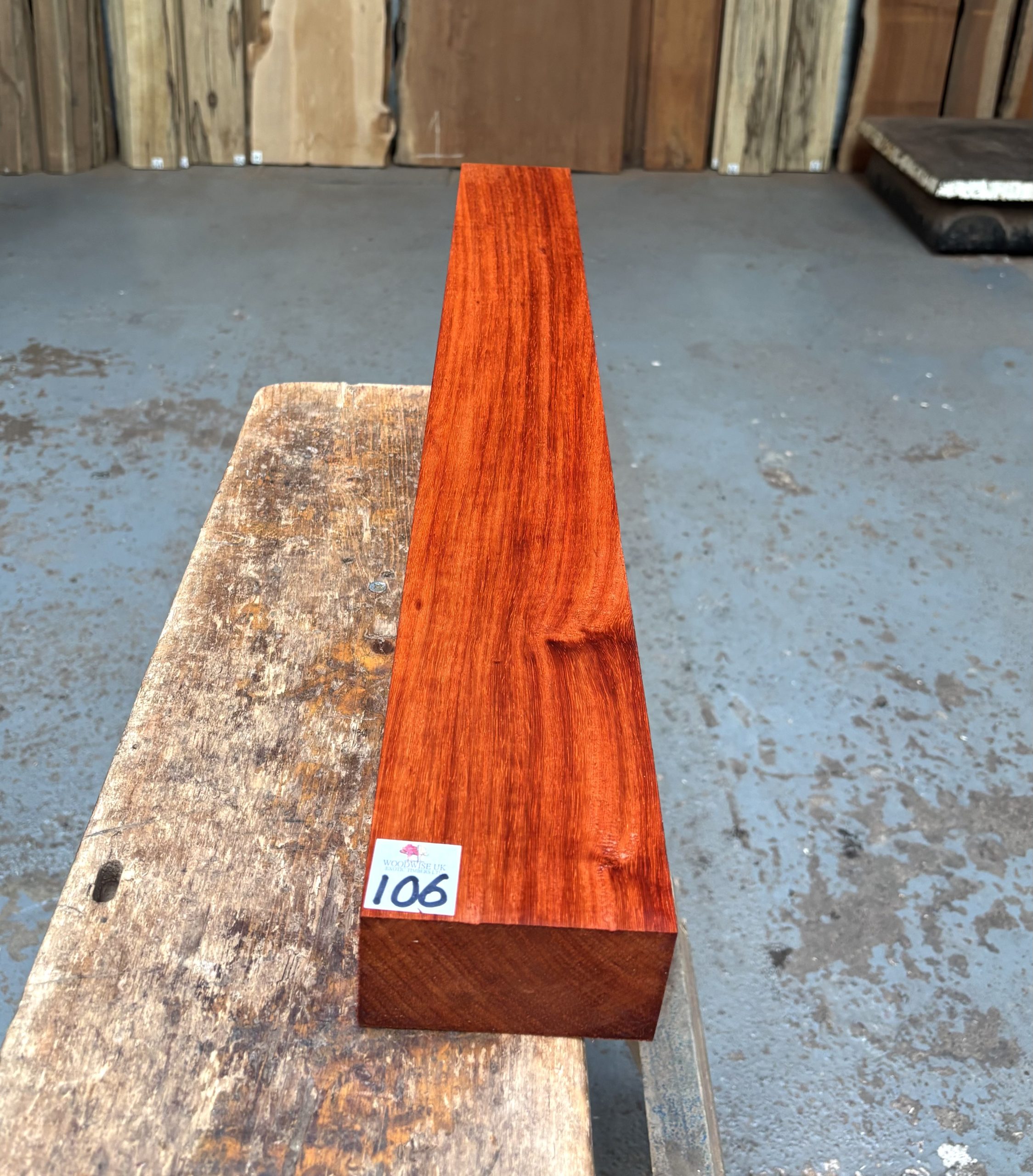 Padauk 895x105x53 mm