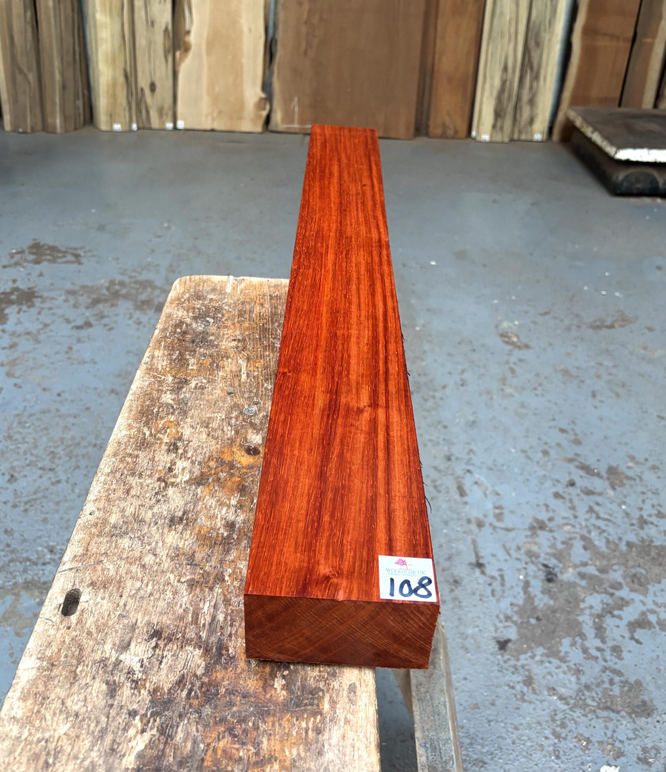 Padauk 925x100x54 mm