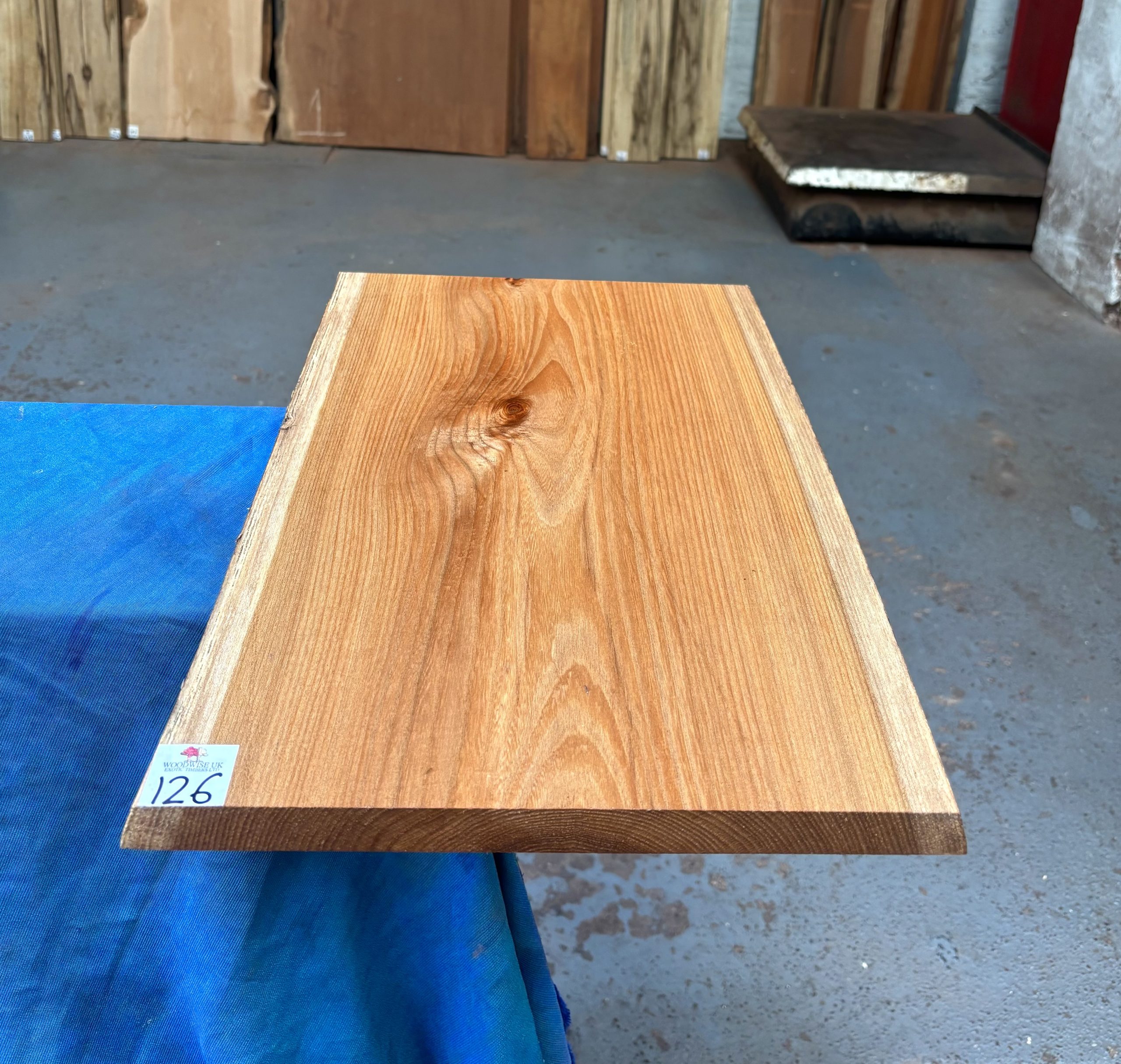 Red Elm 505x300x21 mm