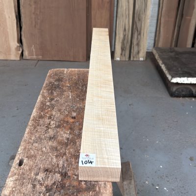 Curly Maple Guitar Neck 910x75x40 mm