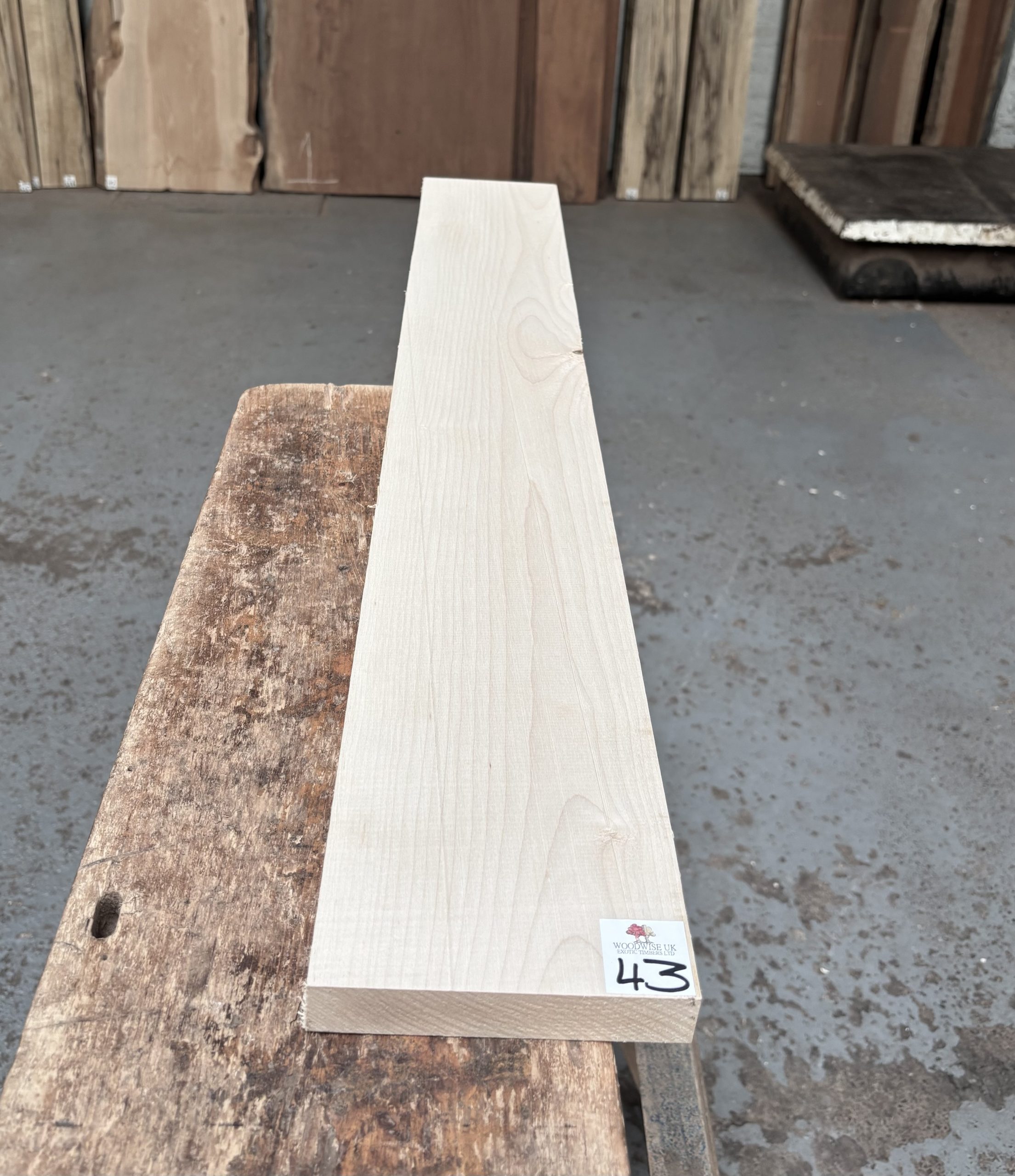 Maple 915x130x23 mm