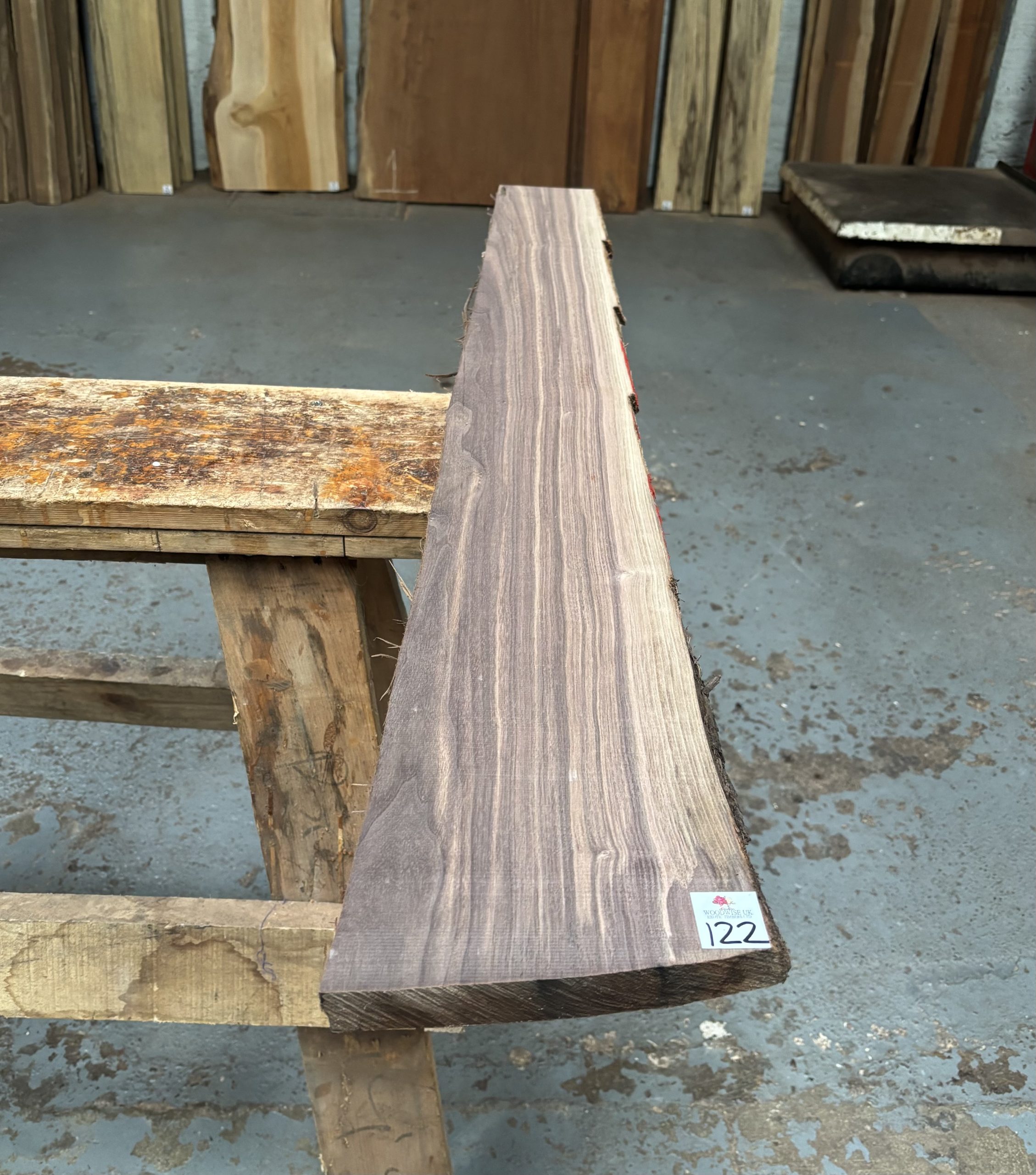 American Walnut 1180x140-180x22 mm
