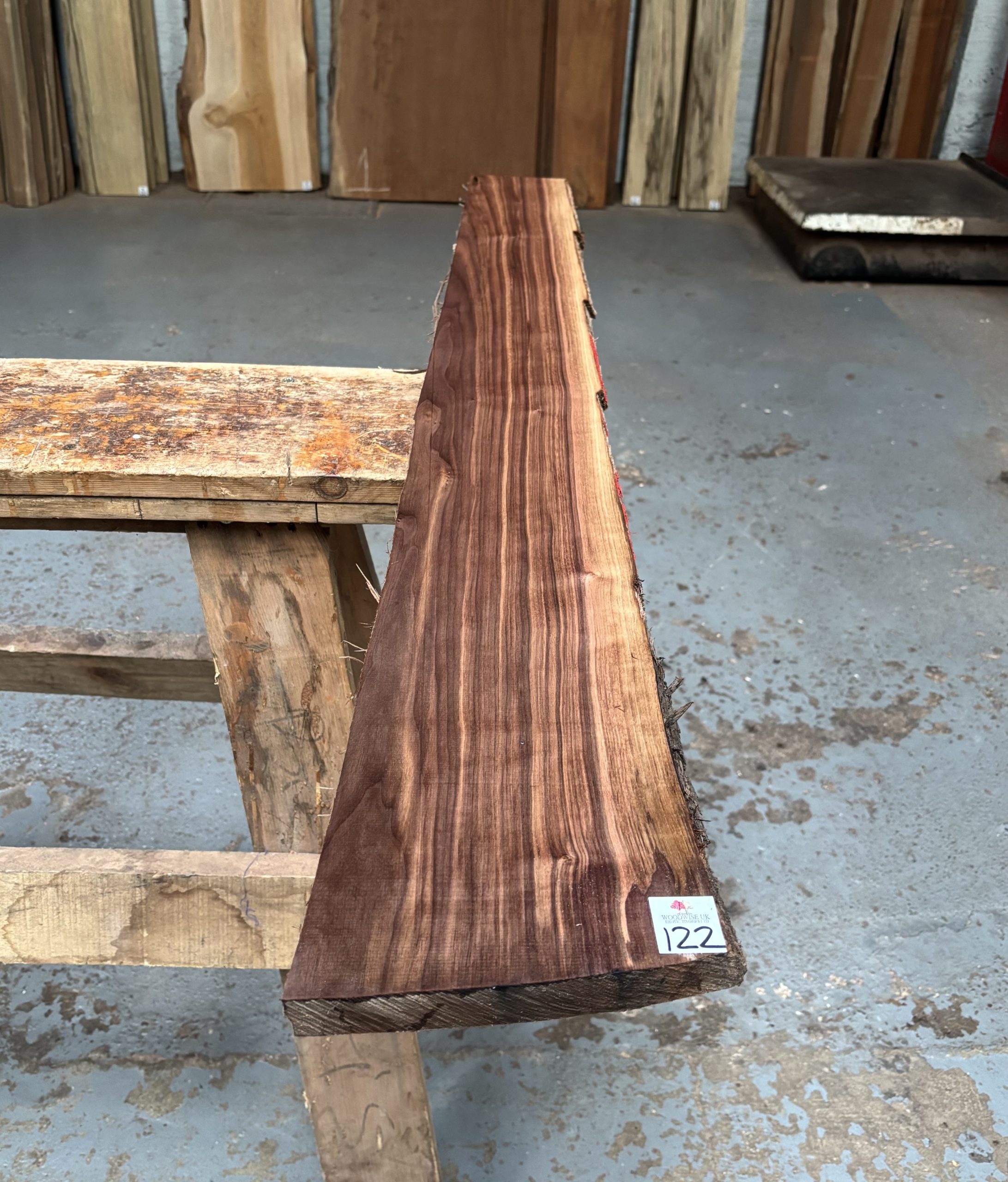 American Walnut 1180x140-180x22 mm