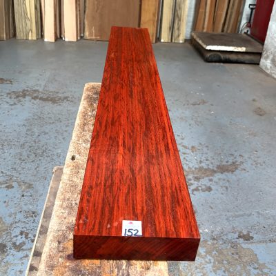 Padauk 1375x190x50 mm