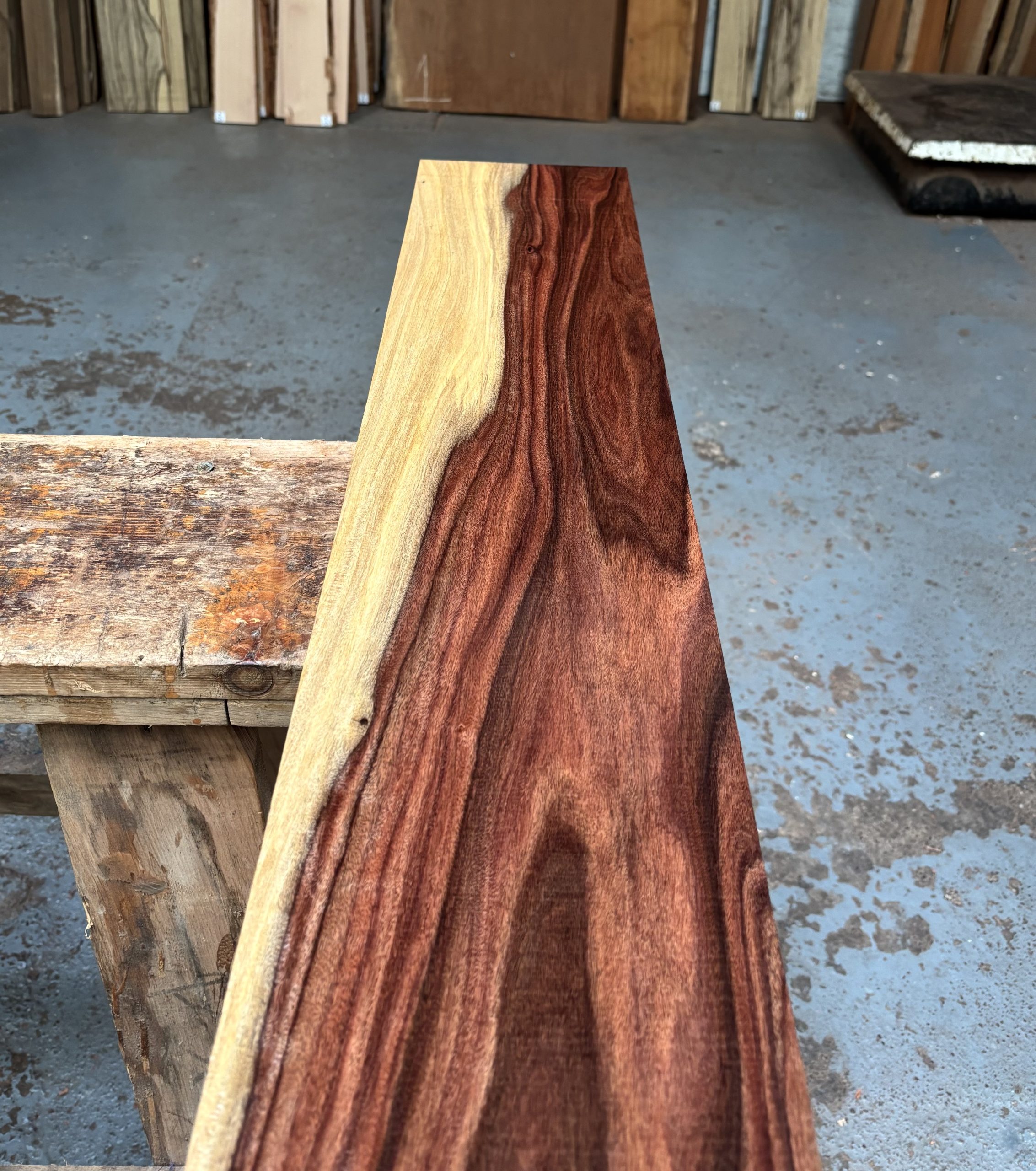 Bolivian Rosewood 905x180x46 mm
