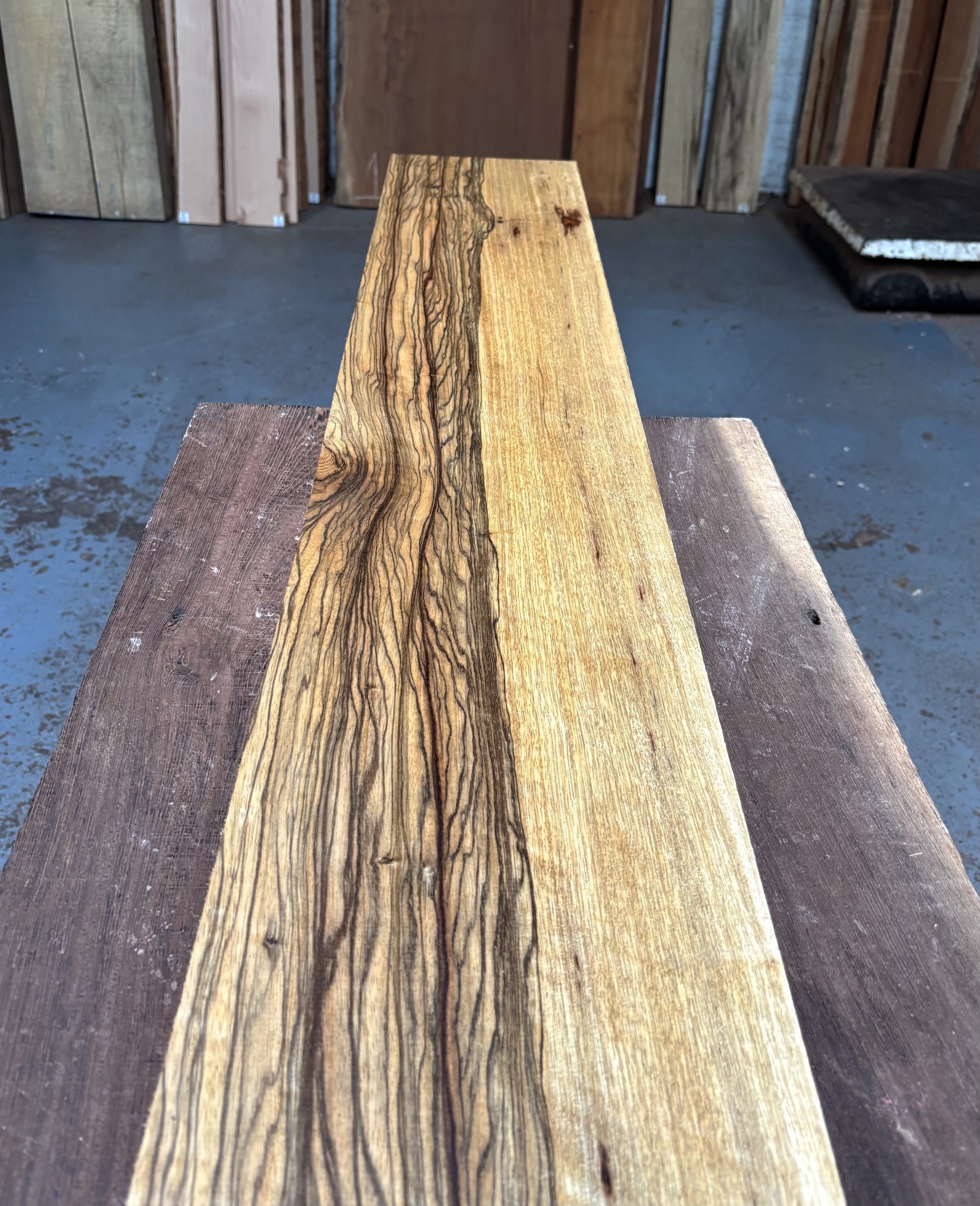 Black Limba / Korina 1225x220x26 mm