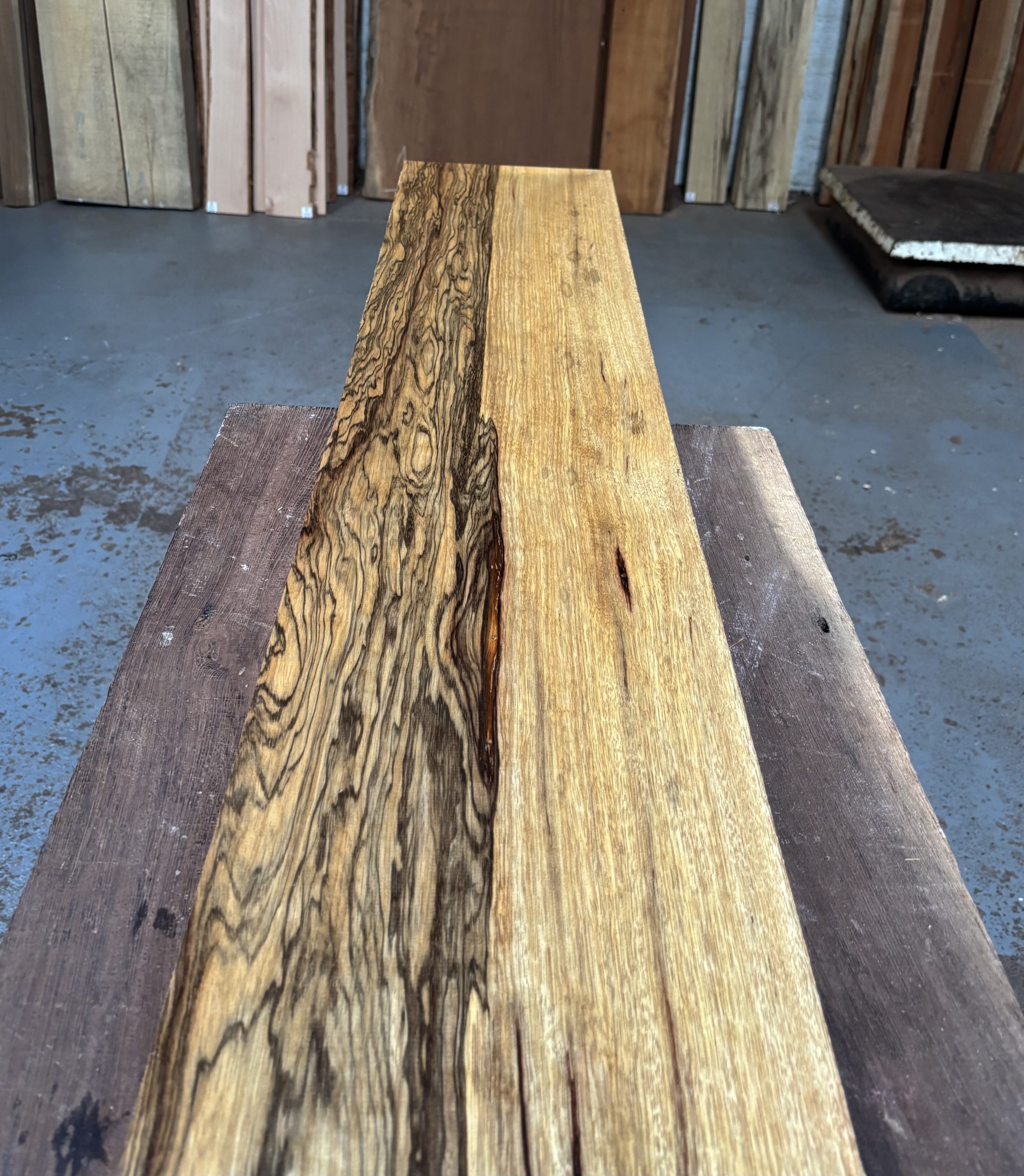 Black Limba / Korina 1230x245x25 mm
