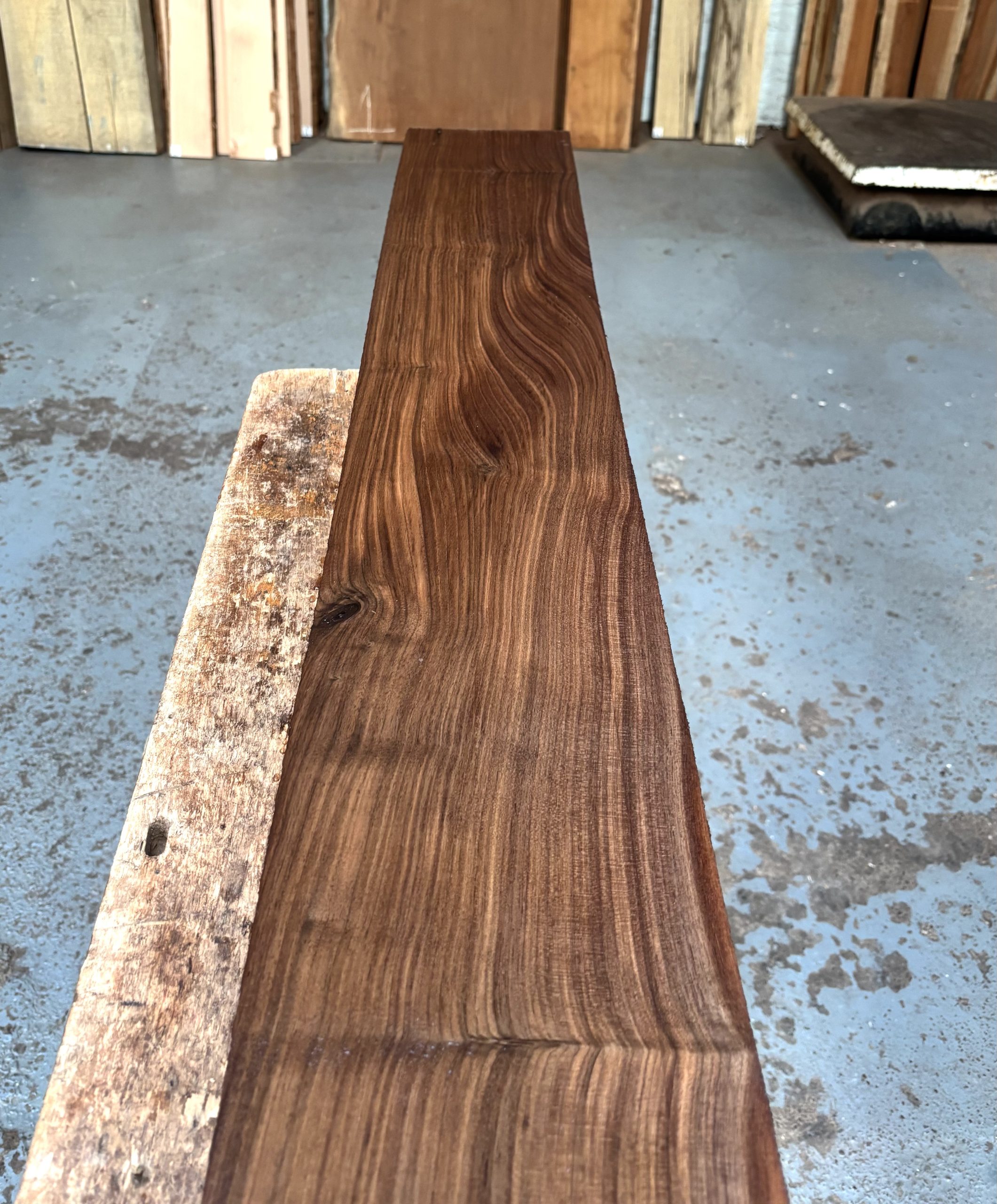 American Walnut 1230x175x44 mm