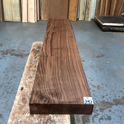American Walnut 1015x205x47 mm