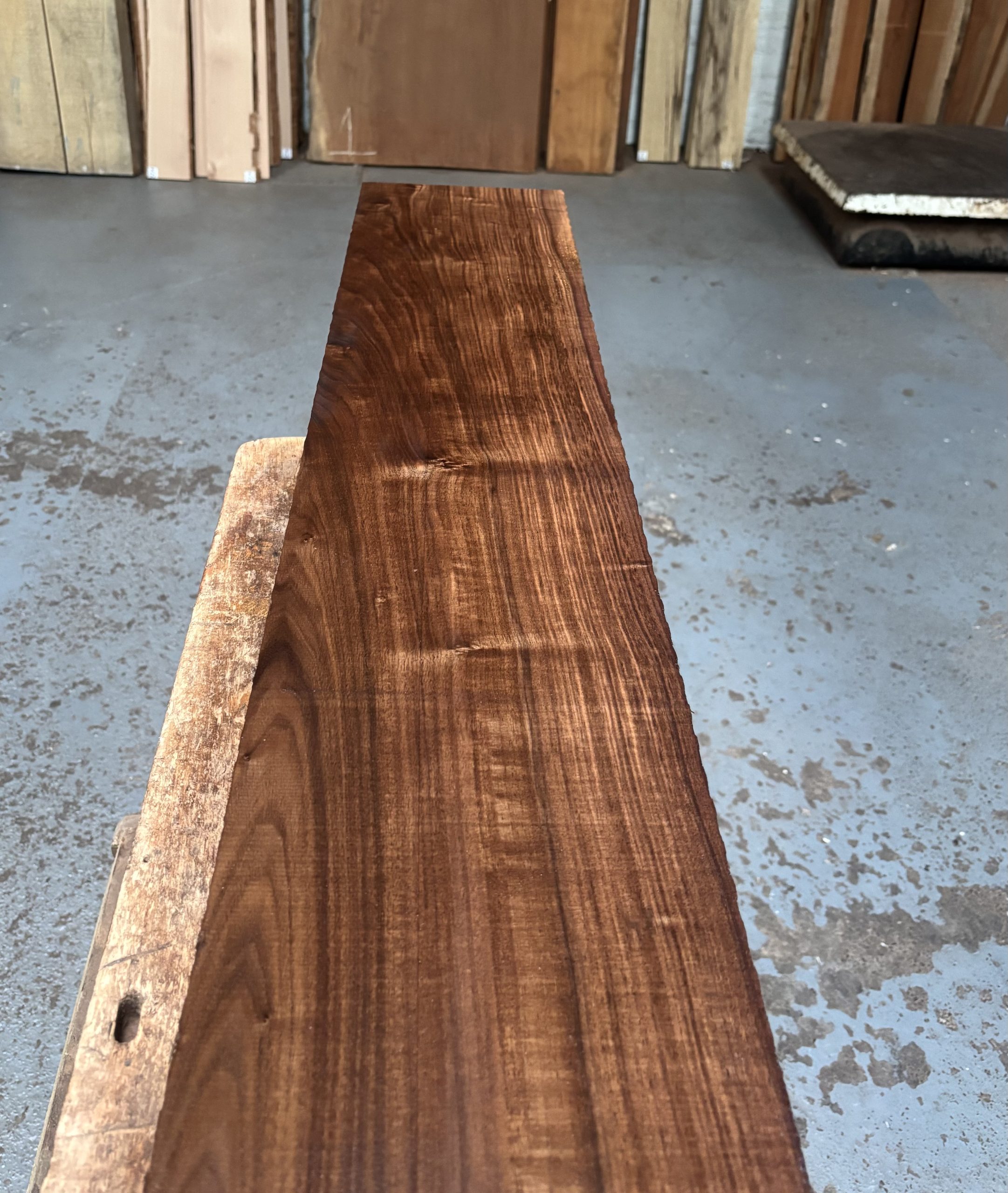 American Walnut 1050x205x48 mm