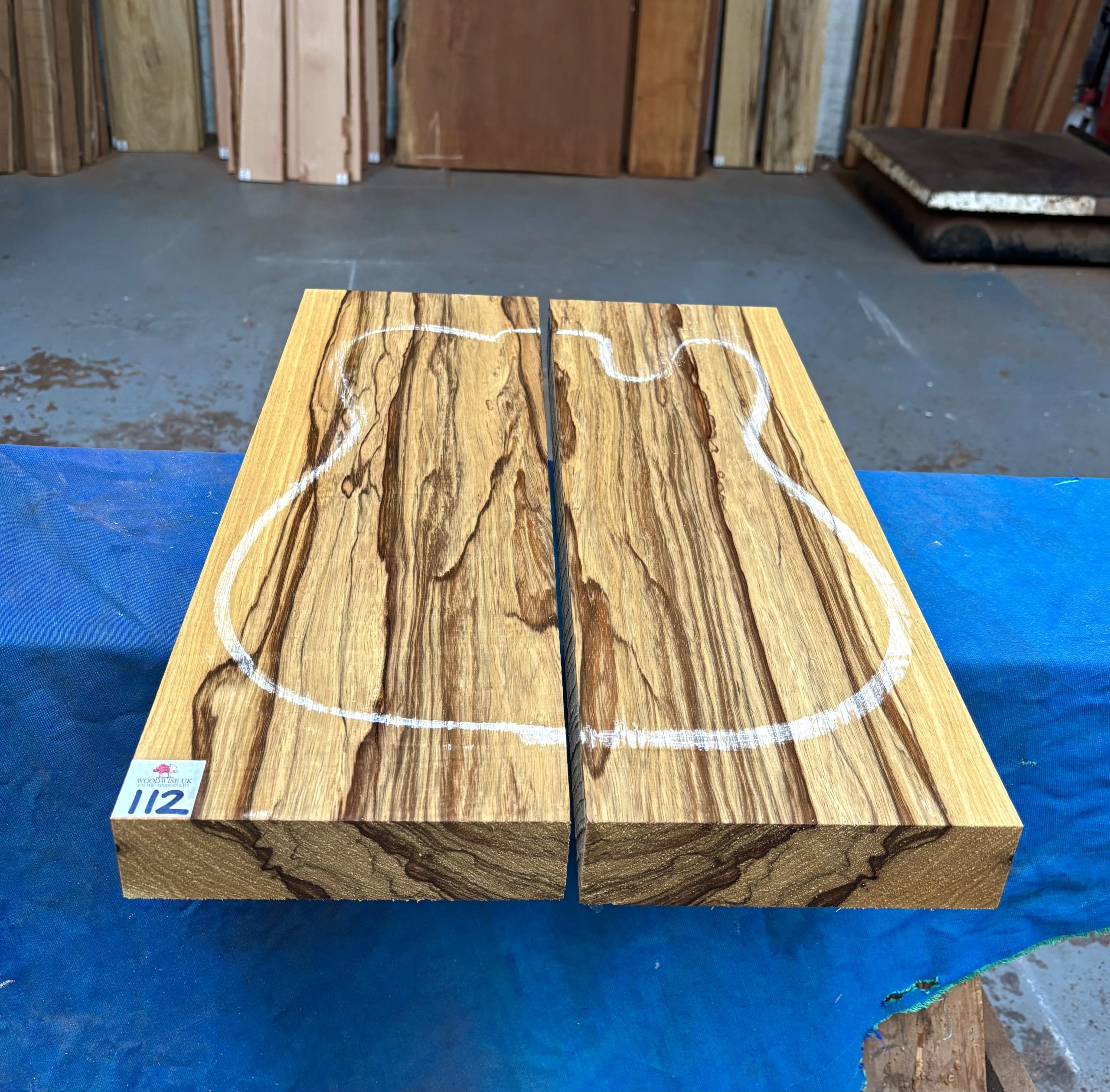 Black Limba / Korina Guitar Body Blank (2 Pieces) 520x360x47 mm