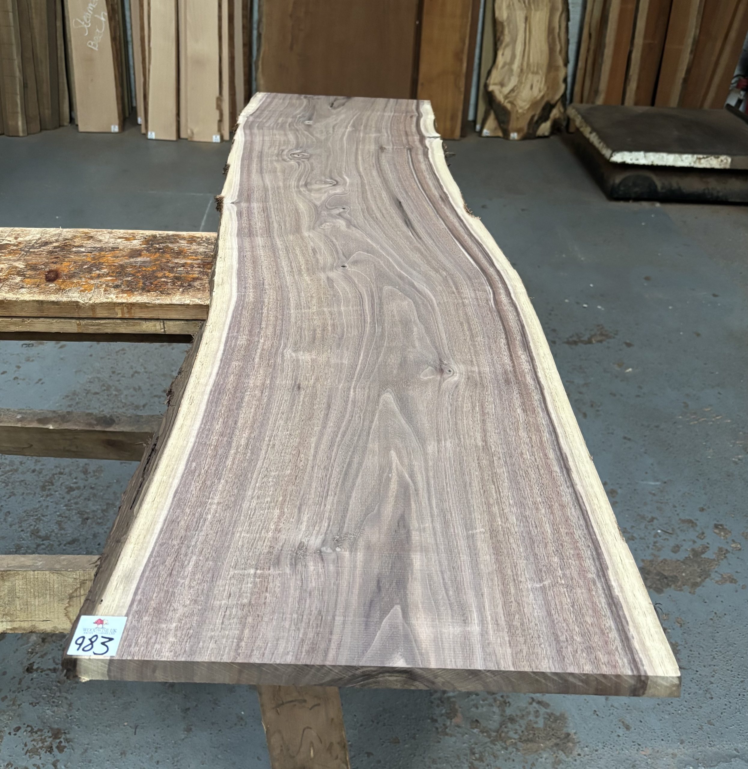 American Walnut 1355x360-390x22 mm