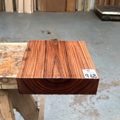 Bolivian Rosewood 180x180x49 mm