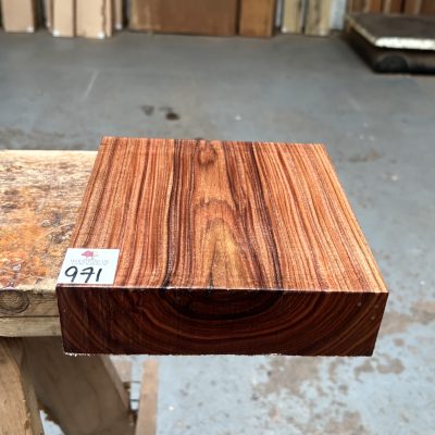 Bolivian Rosewood 180x180x50 mm