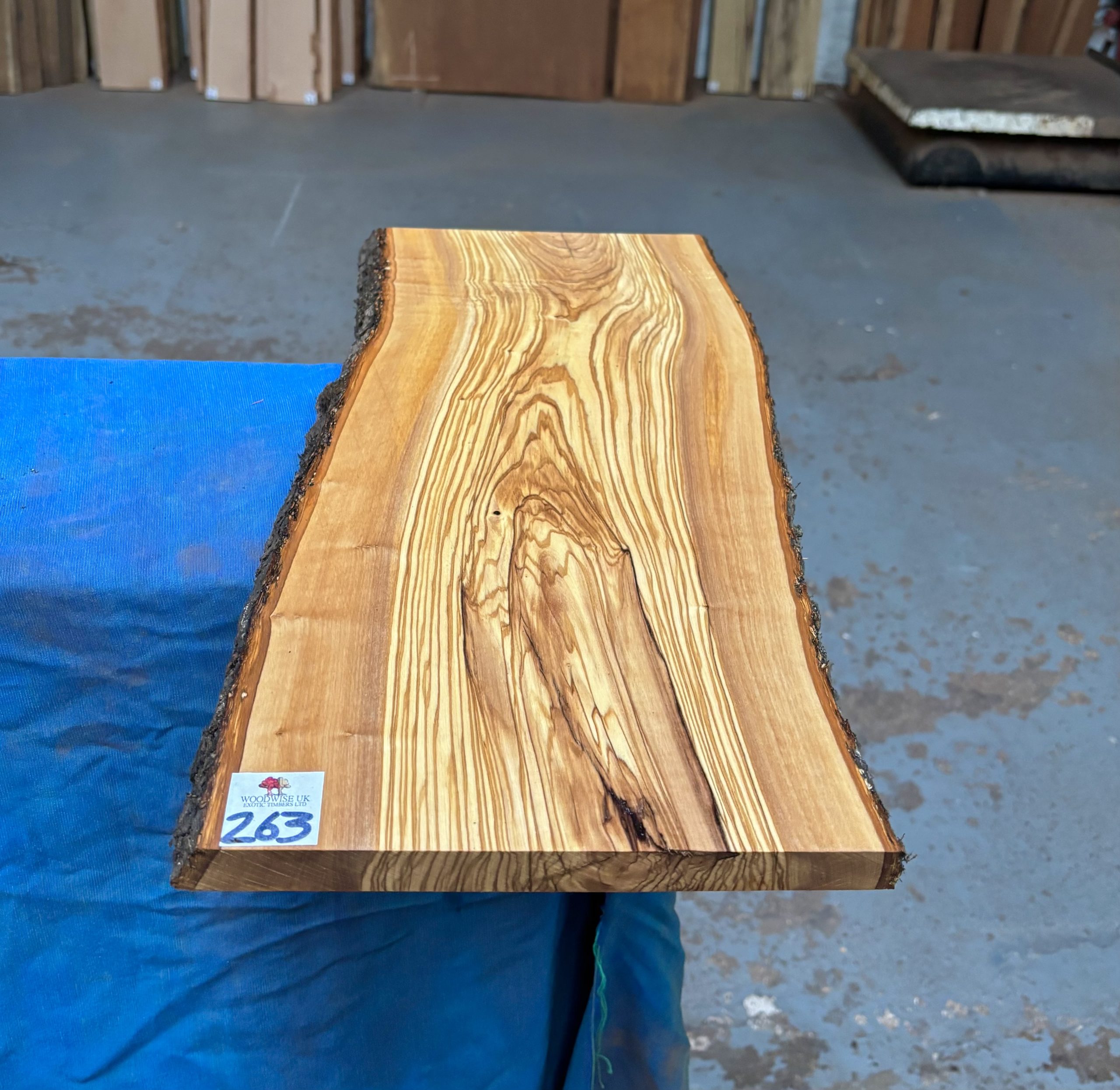Mediterranean Olivewood Board 505x220x20 mm