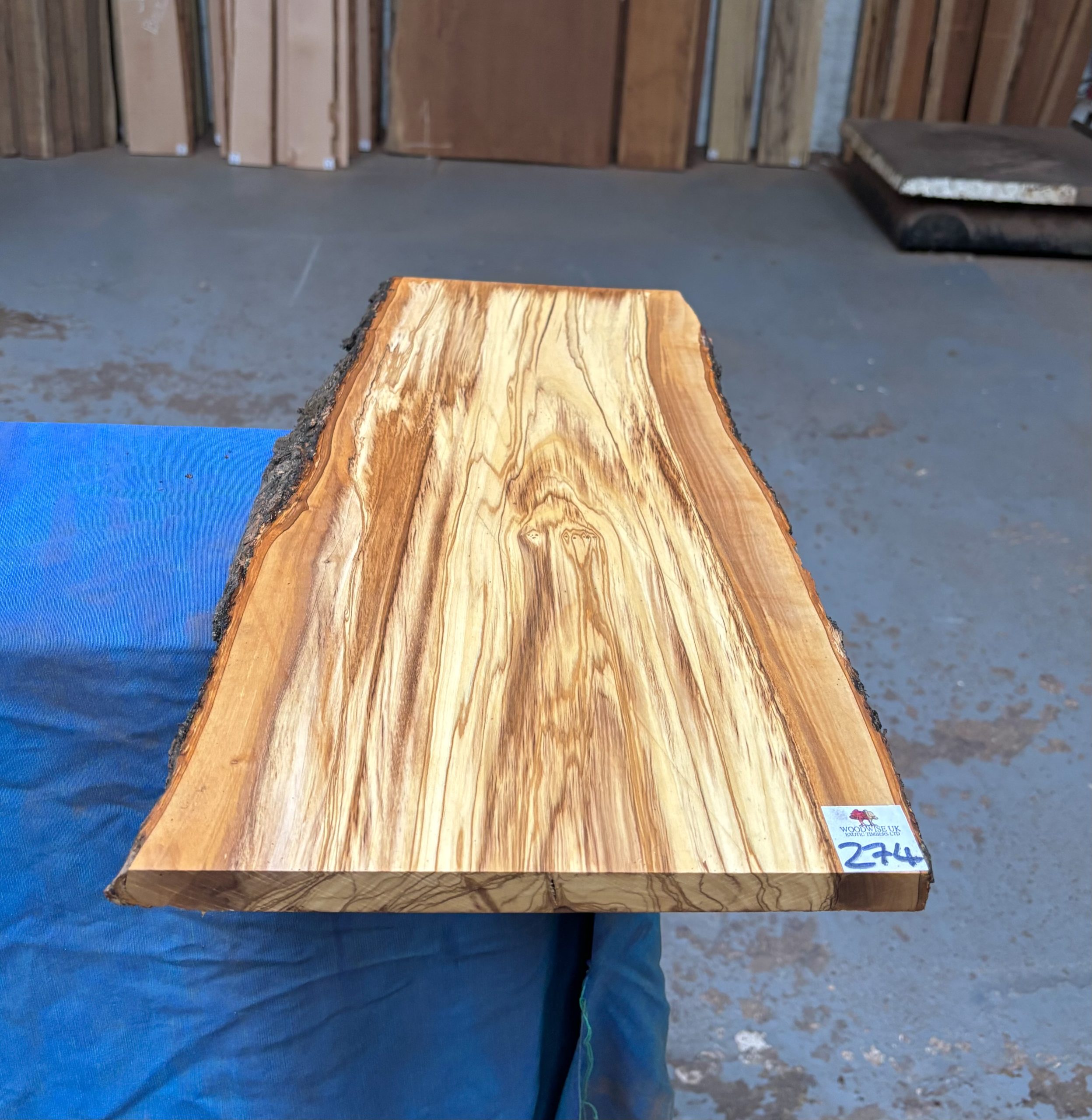 Mediterranean Olivewood Board 525x230-270x21 mm