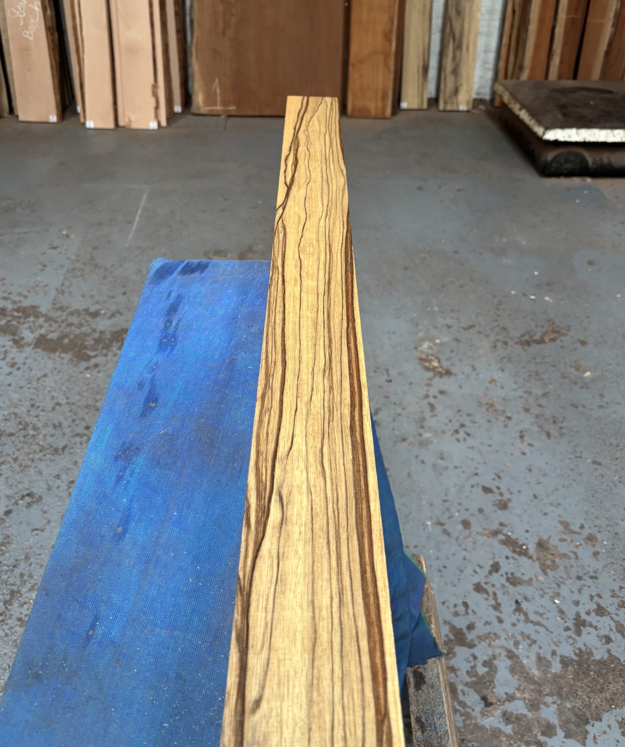 Limba / Korina Guitar Neck 1040x80x52 mm